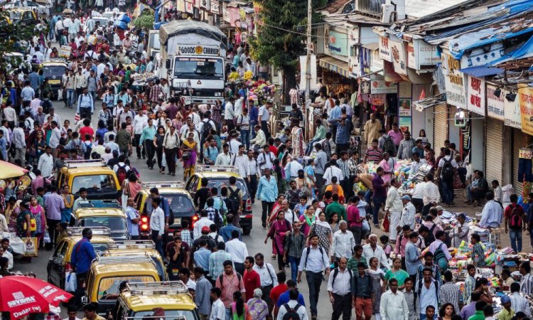 Энэтхэг хүн амын тоогоороо энэ жил БНХАУ-ыг гүйцнэ